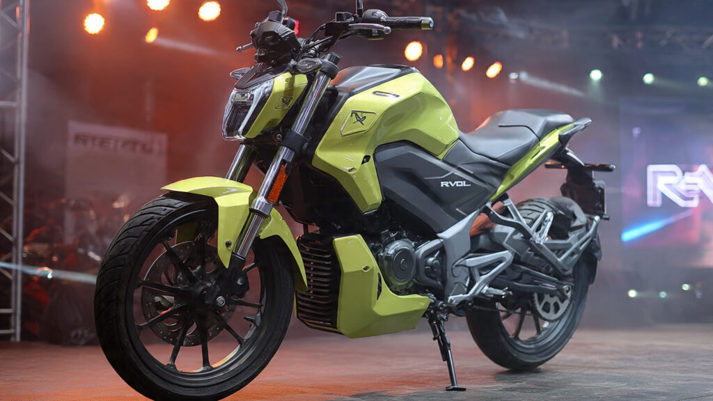 Revolt RV400 Electric Bike Launched: 150km Range, 3.24 kWh Smart Battery & ₹1.38–1.60 Lakh Price