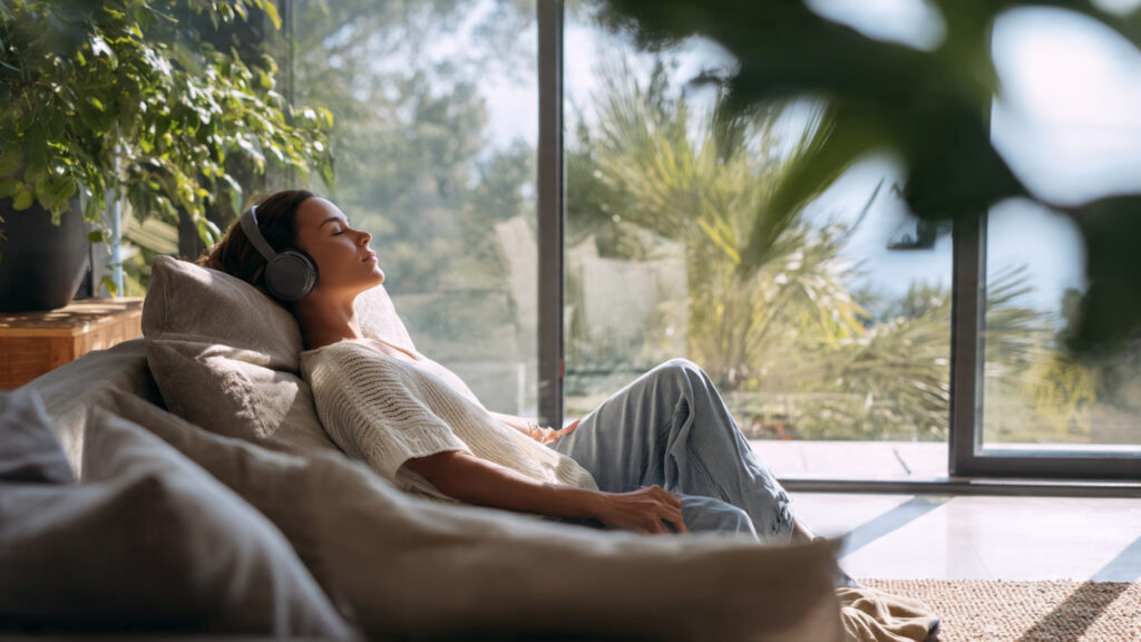 The Connection Between Clean Homes and Relaxation Benefits